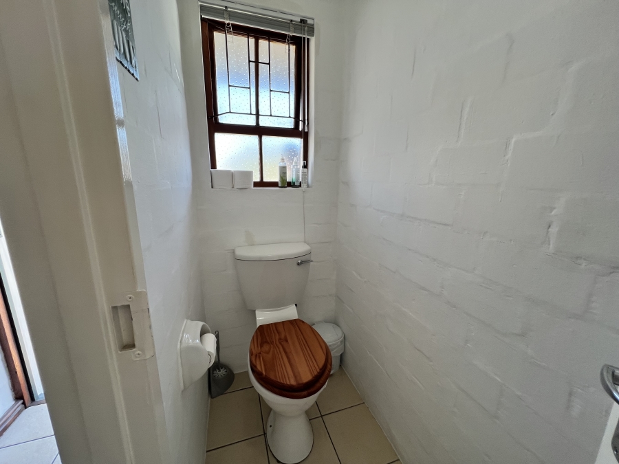 To Let 2 Bedroom Property for Rent in Parklands Western Cape